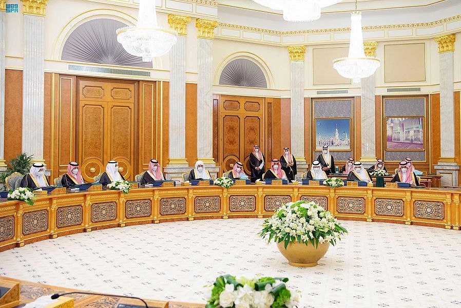 السعودية: مجلس الوزراء يعقد جلسته برئاسة خادم الحرمين ويتخذ عدداً من القرارات (فيديو+صور)