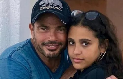 شوف دلوقتي جنا عمرو دياب تفجر ضجة وتصفع حبيبها امام الكاميرا.. لن تصدق ما حدث بينهما !! - صورة