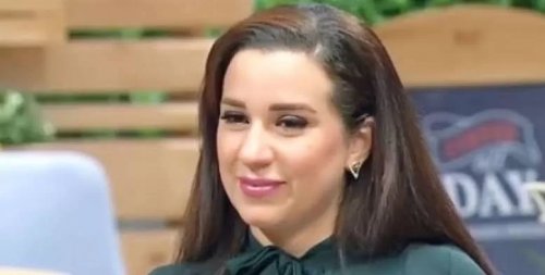 بعد سنوات من طلاقهما.. الكاميرا تلتقط صورة مفاجئة لـ أسما إبنة شريف منير مع طليقها بلقطة حميمية للغاية !! هل عادت لعصمتة..صورة