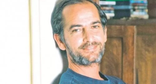 تحول لهيكل عظمي كأنة خرج من المقبرة شوف دلوقتي ظهور مفزع للفنان هشام سليم يصدم الجمهور.. أصبح شكله مختلف بعد الكيماوي؟!-صورة