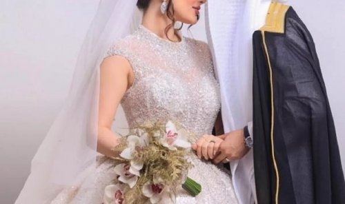 عريس يجبر عروسته الجميلة فـي ليلة الدخلة علـى ممارسة هذا الفعل ولسـاعات طويلة.. وفـي الأخير أنتقمت منه العروسة بطريقة شيطانيه لا يتخليها عقـل بشر؟!