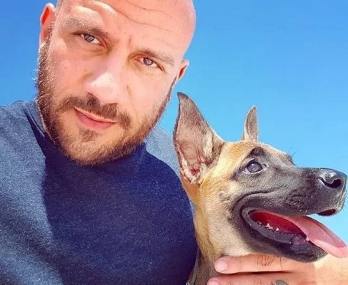 فضلها ورفض الزواج من دنيا سمير غانم.. أول ظهور علني لزوجة أحمد مكي الحسناء والتي أخفاها عن الإعلام.. والصدم في حجم غناها الفاحش