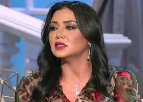هجوم كبير على الفنانة رانيا يوسف بعد تصريحات (ليلة الخميس).. ياسمين عز تعرقت خجلاً من إجابتها الصادمة