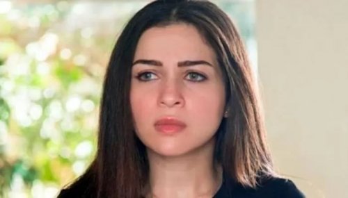 (ملعقتين كل ساعتين من هذا).. وأخيراً تم كشف سر رشاقة المصرية مي عز الدين وفقدان وزنها الزائد خلال فترة سريعة جدا!!