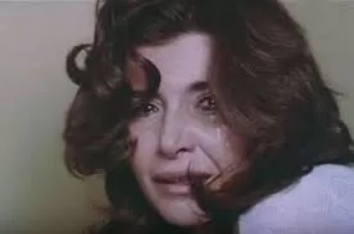 اخيراً كشف السر .. تعرف على الخطأ الفادح الذي ارتكبه رشدي أباظة وتسبب بظهور ميرفت أمين كما خلقها الله دون ضرورة درامية لهذا المشهد الجريئ