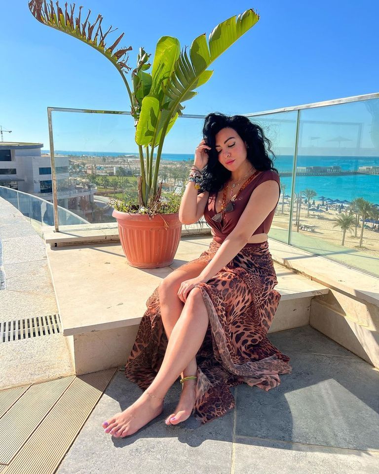 عدد من نجوم الفن يحرصون على مشاركة جمهورهم لحظاتهم المميزة