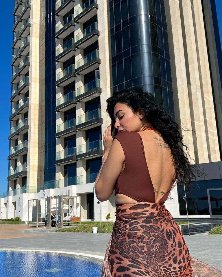 عدد من نجوم الفن يحرصون على مشاركة جمهورهم لحظاتهم المميزة