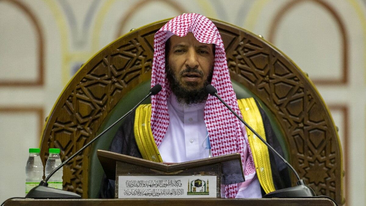 مستشار بالديوان الملكي يجيب عن سؤال: "كيف نتصرف مع يهودي إذا زار السعودية؟"