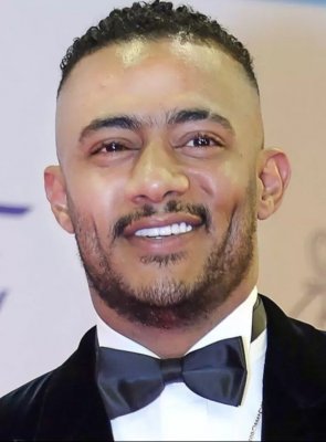 مطالبة من الجماهير بشطب لقب (نمبر ون) من محمد رمضان ومنحه هذا اللقب الغريب.. لن تصدقوا ماذا اطلقوا عليه!!