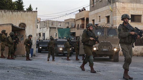 بنيران صديقة.. إصابة عدد من الجنود الإسرائيليين في الضفة الغربية