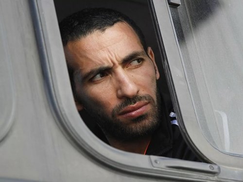 أحلى بمليون مرة من زوجة محمد صلاح...شوف دلوقتي أول صورة لزوجة أبو تريكة المحجبة