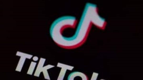 كيف يسعى تطبيق "تيك توك" لمواجهة المعلومات المضللة؟