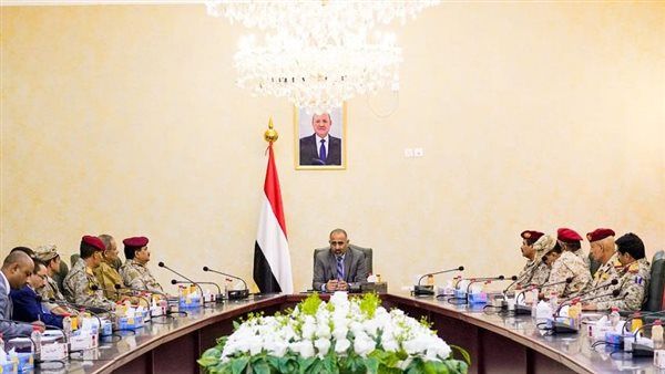 الزبيدي يطلع على نتائج تقرير لجنة تقصي الحقائق في احداث شبوة