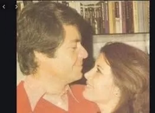 خفايا صادمة: هذه الفنانة المصرية الشهيرة جعلت حسين فهمى يرمي يمين الطلاق على ميرفت امين.. لن تتخيلوا من