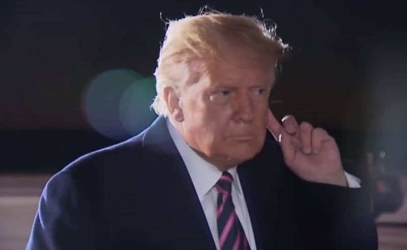 بالفيديو.. شاهد ردة فعل ترامب لحظة سماعه خبر وفاة ملكة بريطانيا إليزابيث الثانية