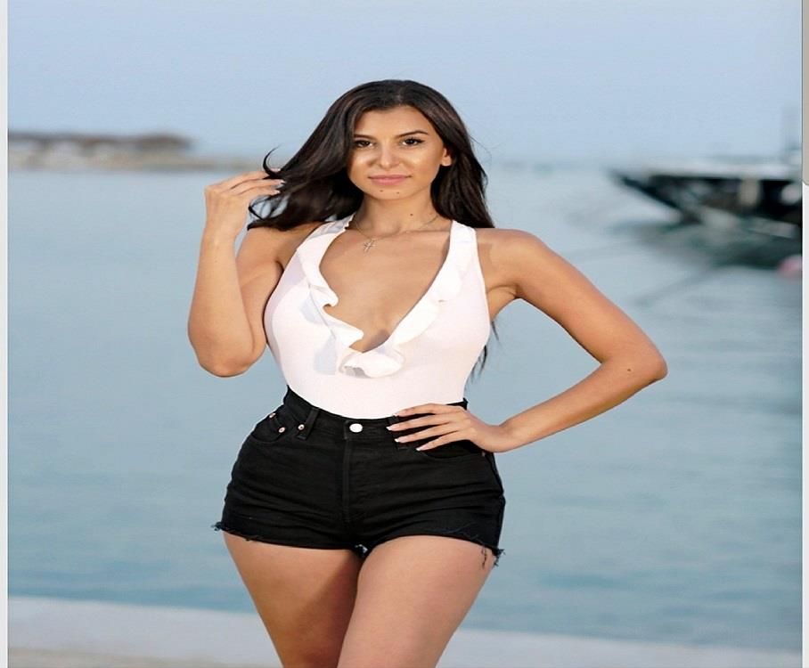 من هي سونيا جرجس التي ظهرت مع محمد صلاح في دبي؟