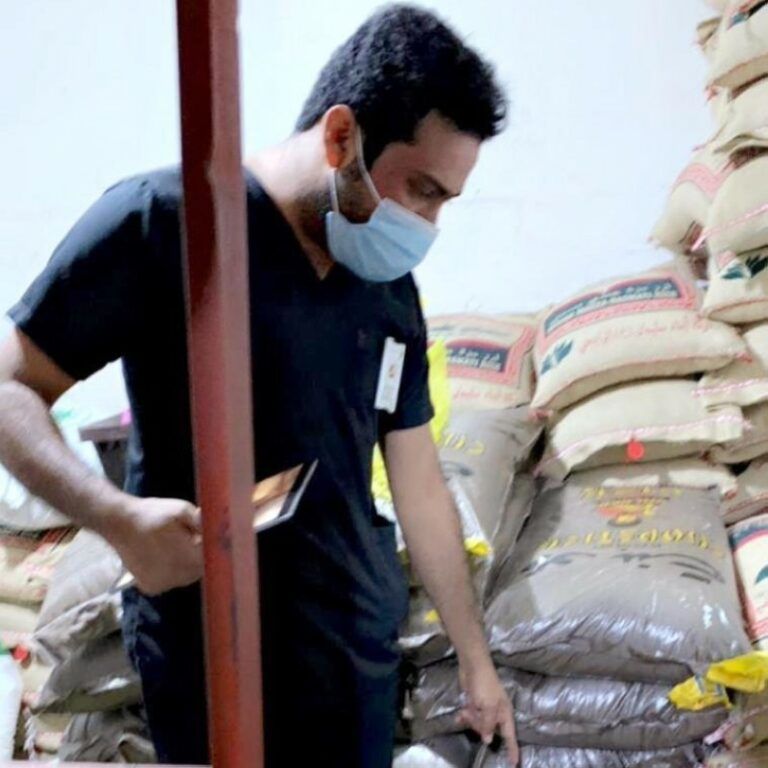 مطعم شهير في أبها بالسعودية .. ضبط 2 طن من المواد الغذائية غير صالحة للاستهلاك