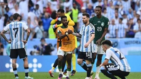 الأرجنتين تتغلب على المكسيك بثنائية وتستعيد توازنها في كأس العالم 2022