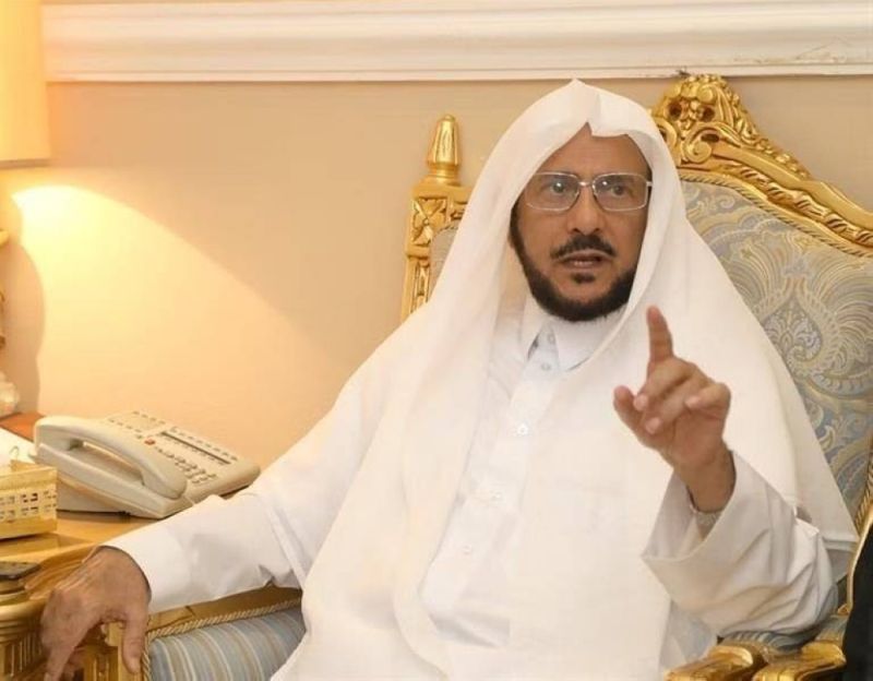 السعودية: وزير الشؤون الإسلامية يكشف سبب تحويل بعض المساجد إلى جوامع!