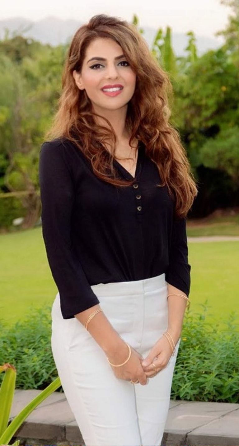 فوزية يونس.. أول مسلمة ترأس بعثة دبلوماسية بريطانية بالخارج