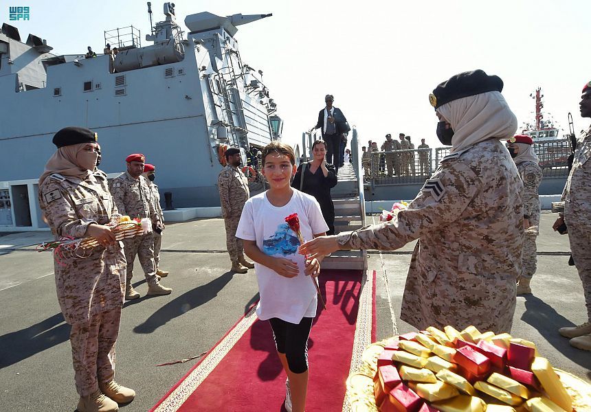 السعودية تكشف عدد المواطنين والأجانب الذين تم إجلاؤهم من السودان (صور)