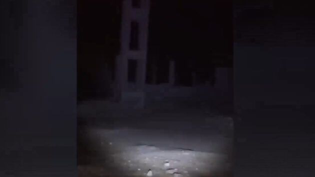 السعودية: تعرف على قصة "ملاهي الجن" الصحراوية المخيفة على طريق الرياض – الدمام (فيديو)