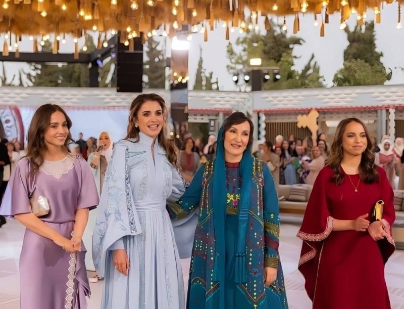 أول ظهور لوالدة السعودية "رجوة آل سيف" في حفل الحناء احتفالا بزفاف ابنتها وولي عهد الأردن (شاهد صور)