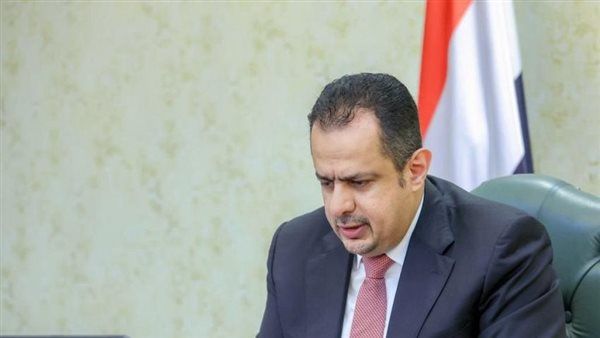 رئيس الوزراء يوجه بتشديد الإجراءات الأمنية وتعقب وضبط العناصر الإرهابية في شبوة