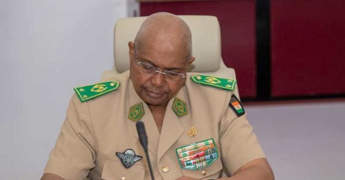 النيجر.. رئيس أركان الجيش يؤيد قادة الانقلاب