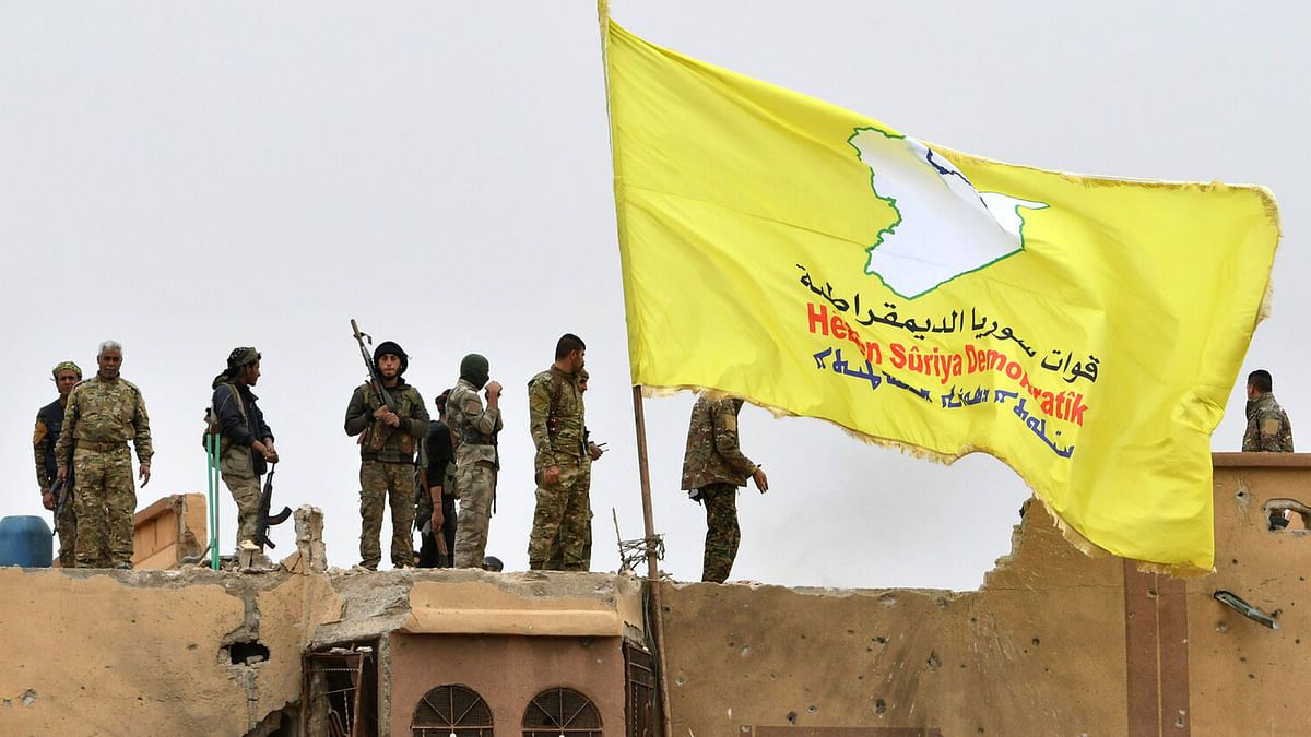 دير الزور على صفيح ساخن.. حظر تجول إثر اشتباكات دامية