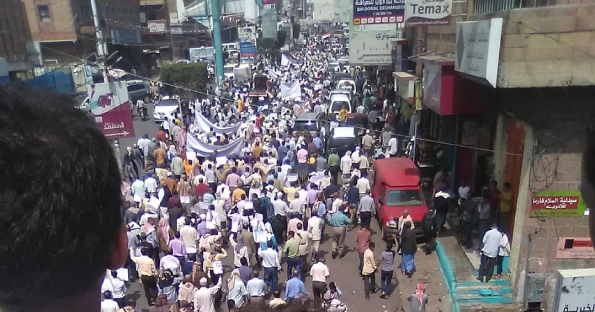 اليمن.. السلطات الأمنية في عدن تفضّ اشتباكًا داميًا بين المهاجرين الأفارقة