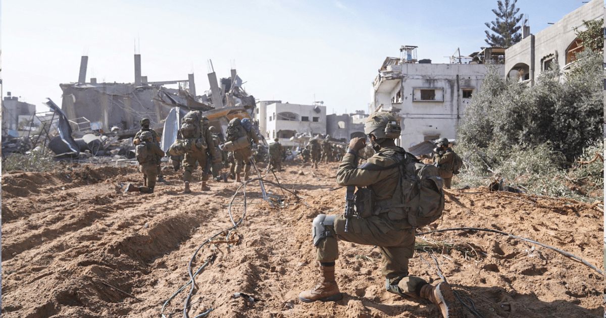 الجيش الإسرائيلي يعلن مقتل ضابطين وإصابة عدد من الجنود في غزة