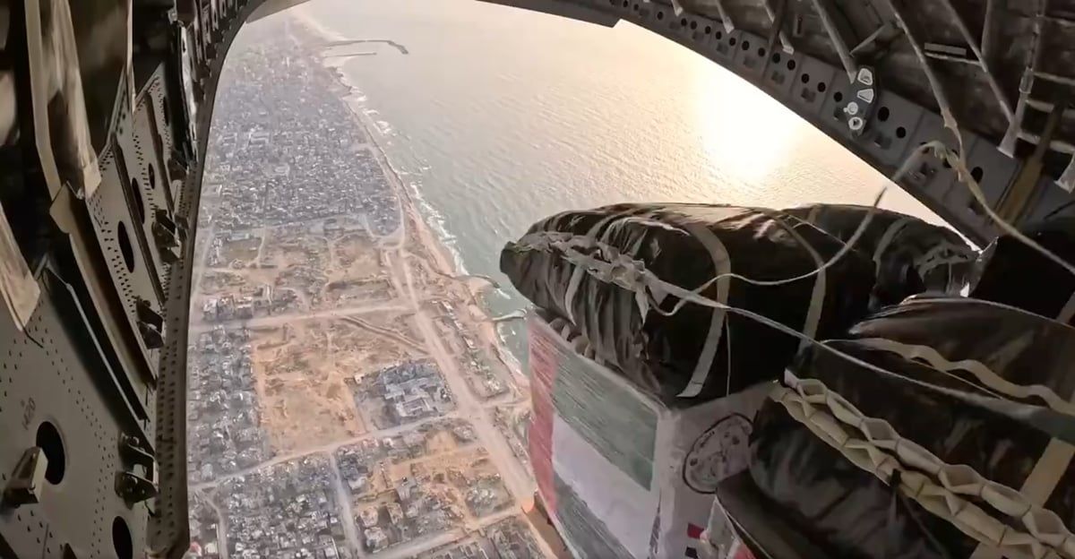 الإمارات تنفذ أكبر عملية إنزال جوي للمساعدات على شمال قطاع غزة