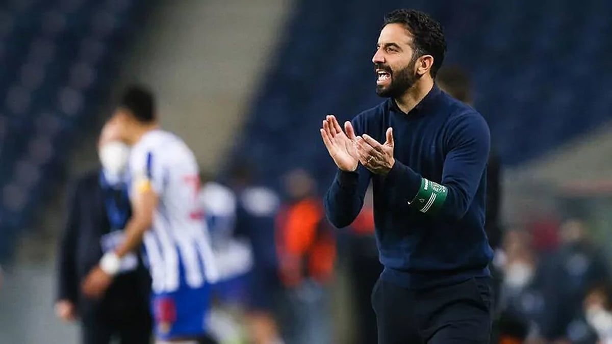 تعرَّف على المرشح الأول لتدريب ليفربول