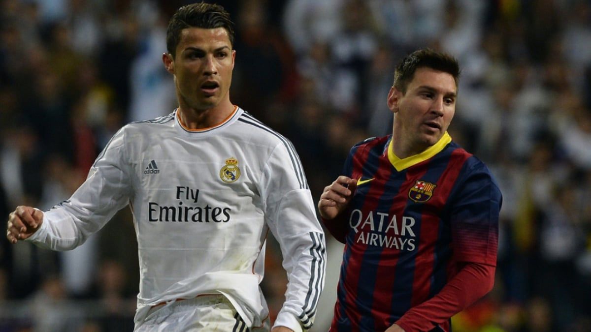 أفضل 10 لاعبين في تاريخ كرة القدم