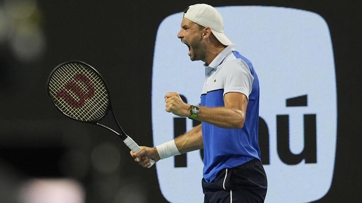 ديميتروف يهزم ألكاراز ويتقدم لنصف نهائي ميامي للتنس