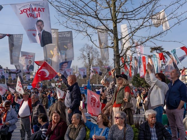 وسط تنافس غير مسبوق.. بدء التصويت في الانتخابات المحلية بتركيا