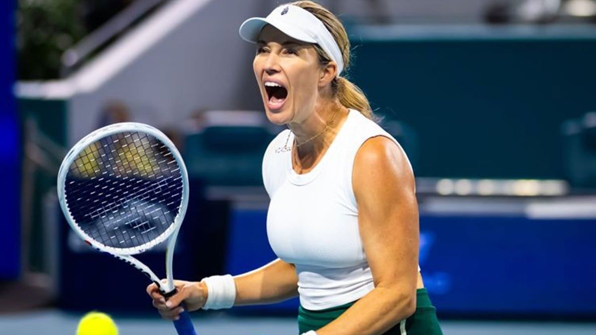 كولينز تهزم ريباكينا وتفوز ببطولة ميامي المفتوحة للتنس