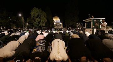 الأوقاف الفلسطينية: 40 ألفا يؤدون صلاتي العشاء والتراويح في المسجد الأقصى