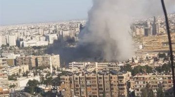 عدوان إسرائيلي يستهدف حي المزة بدمشق.. ودفاعات سوريا تتصدى