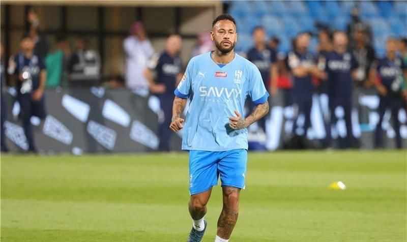 نيمار يخطط للرحيل عن الهلال والعودة إلى فريقه السابق