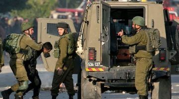 الاحتلال الإسرائيلي يعتقل 22 فلسطينيا من الضفة بينهم نساء وأسرى سابقون