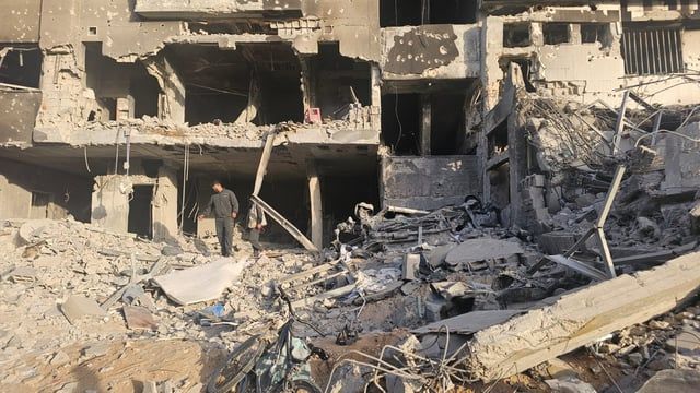 الجيش الإسرائيلي ينسحب من "الشفاء" مخلفاً جثثاً ودماراً هائلاً