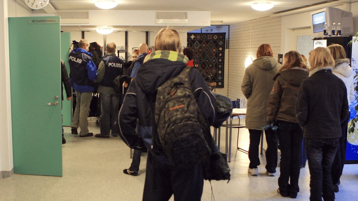 10 إصابات بإطلاق نار في مدرسة فنلندية