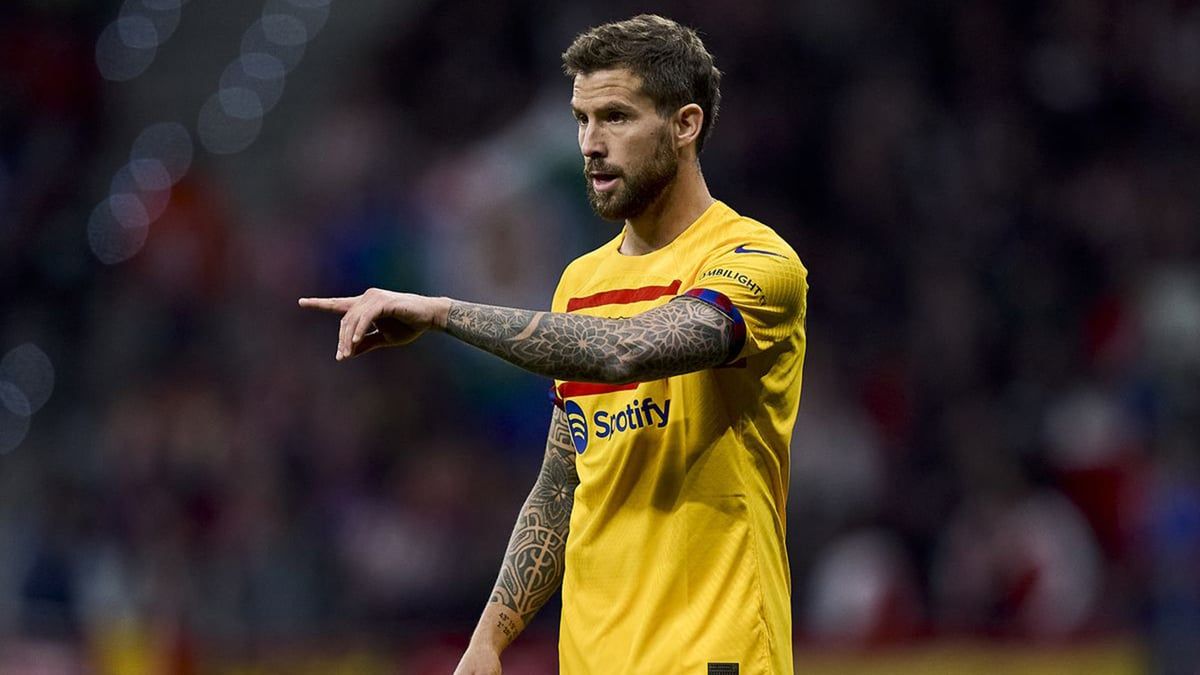 ينتمي لريال مدريد.. مفاجأة مدوية حول المشجع الذي اشتبك مع مدافع برشلونة