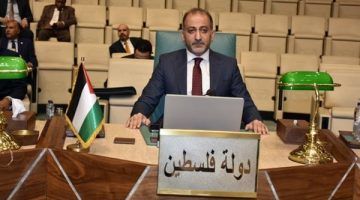 مندوب فلسطين بالجامعة العربية يدعو لإجراءات عملية مؤثرة لوقف العدوان