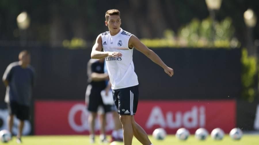 تغيير لا يصدق في عضلات مسعود أوزيل