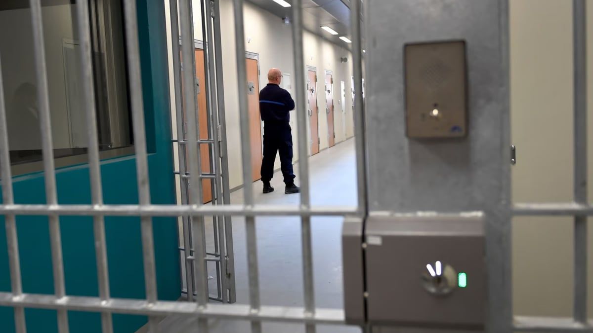 اكتشاف نفق قرب سجن فرنسي يثير مخاوف الشرطة