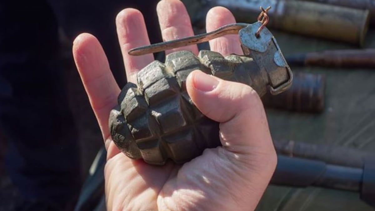 سوريا.. أثناء عبوره شارعًا انفجر مع قنبلة بحوزته