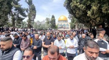 قوات الاحتلال تداهم خيام المعتكفين في باحات المسجد الأقصى |فيديو